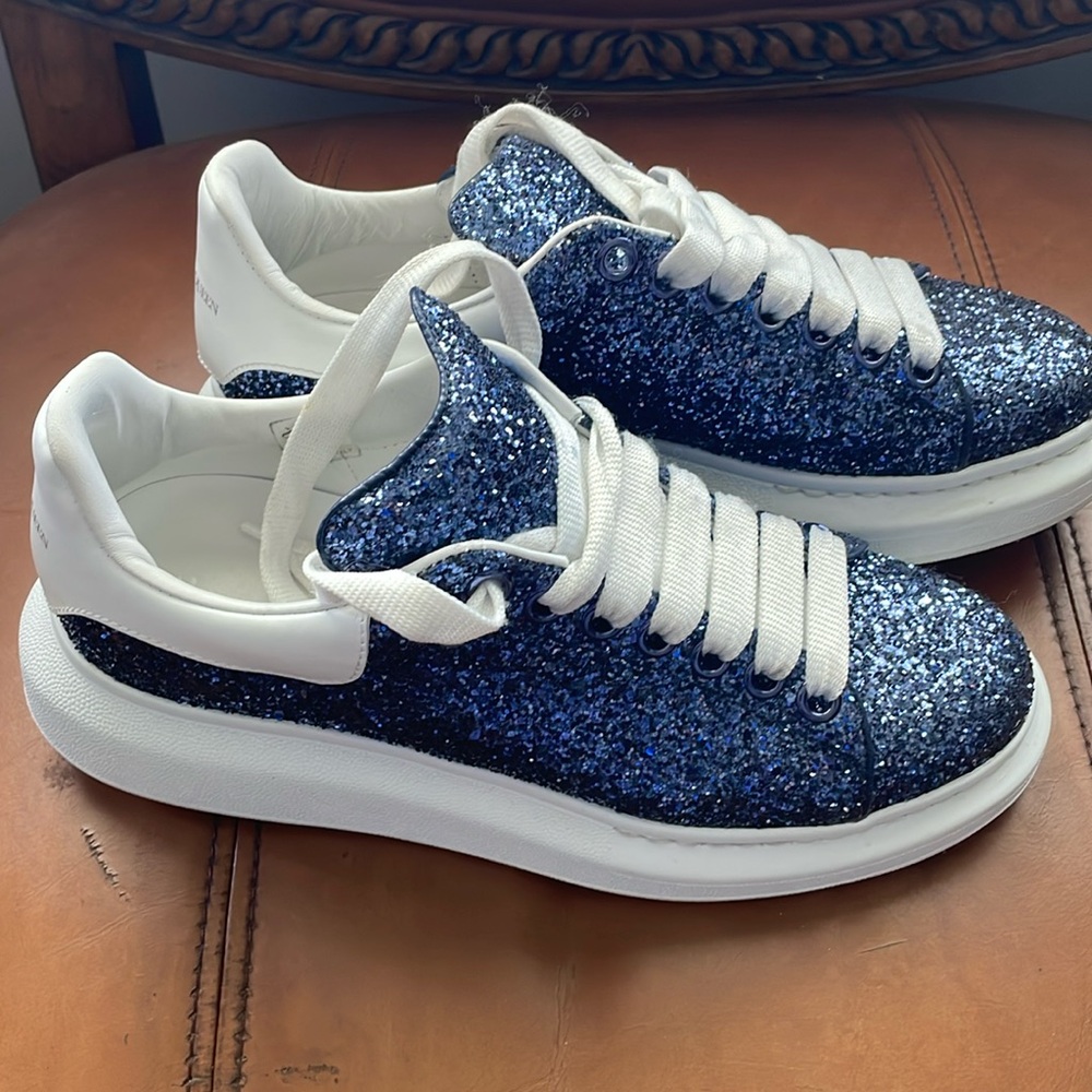 Alexander McQUEEN glitter shoes